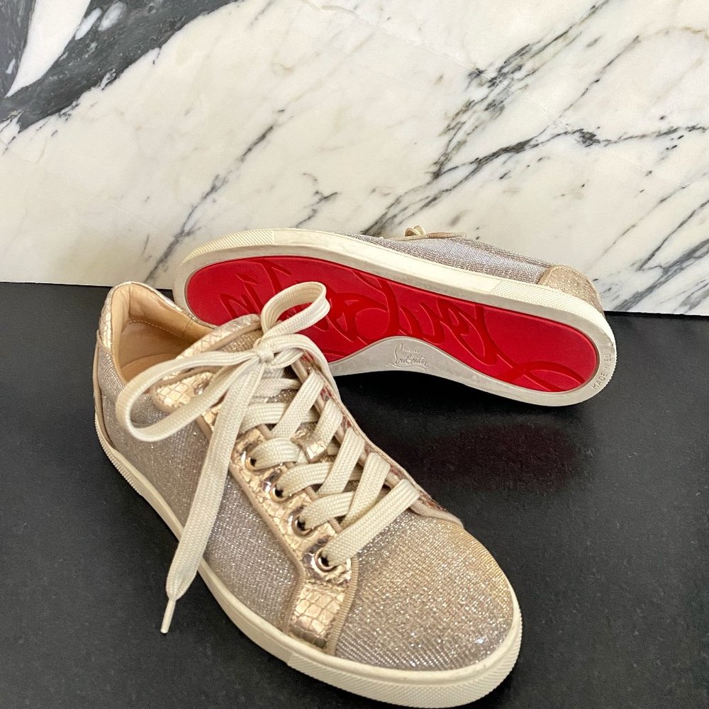 CHRISTIAN LOUBOUTIN SNEAKERS gold glittery BARELY WORN women's size 38.5 (US 8)
